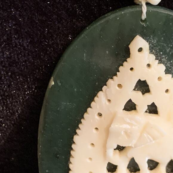 Nephrite and Beige Carved Vintage Elephant Eclectic Necklace - Picture 7 of 12